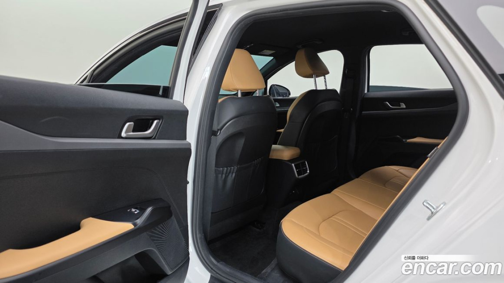 Kia K5 2.0, 2023