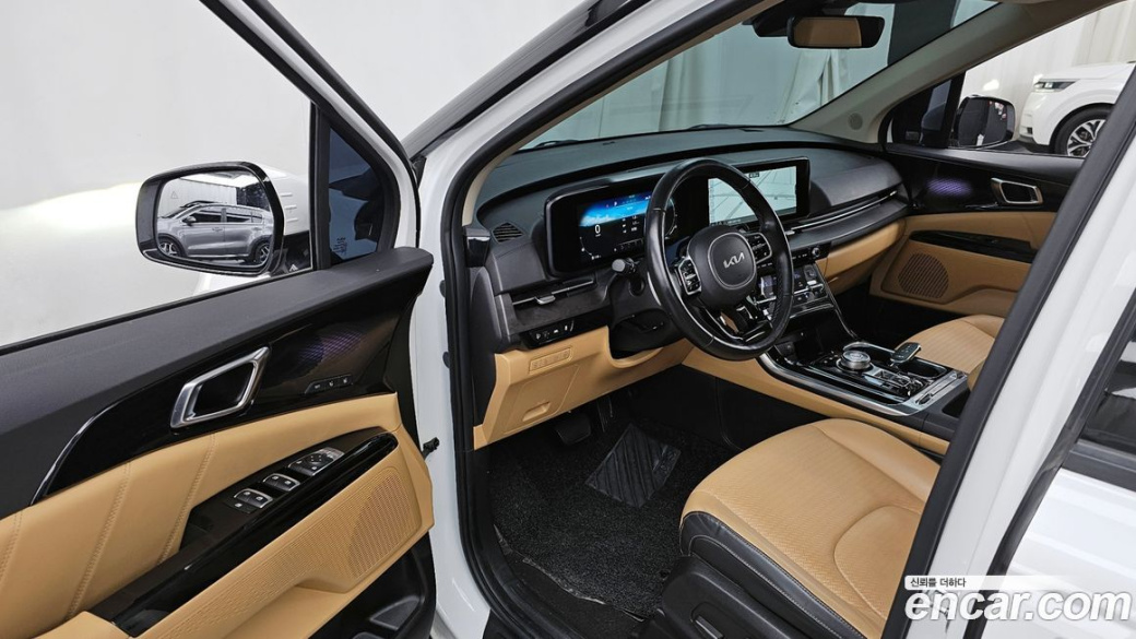 Kia Carnival 7-Seater Signature, 2022