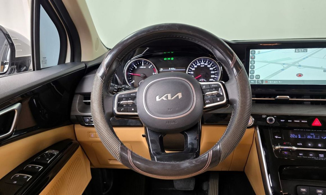 Kia Carnival 7-Seater Noblesse, 2023
