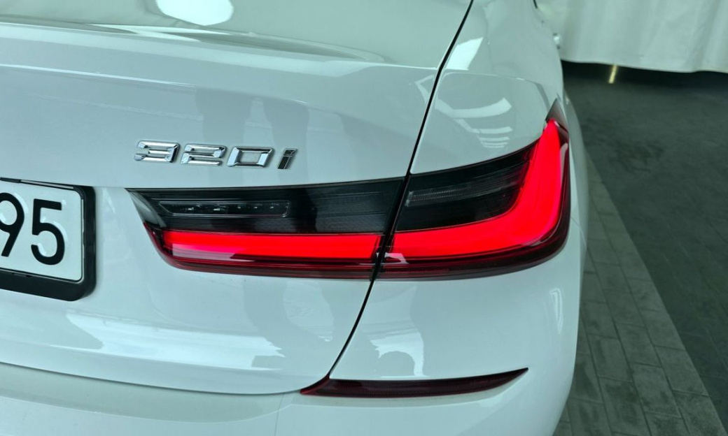 BMW 3-Series 320i M Sport, 2022
