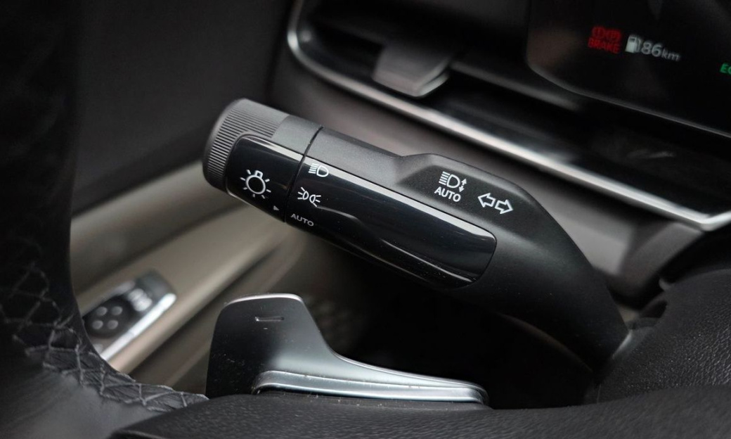 Kia Carnival 9-Seater Prestige, 2025