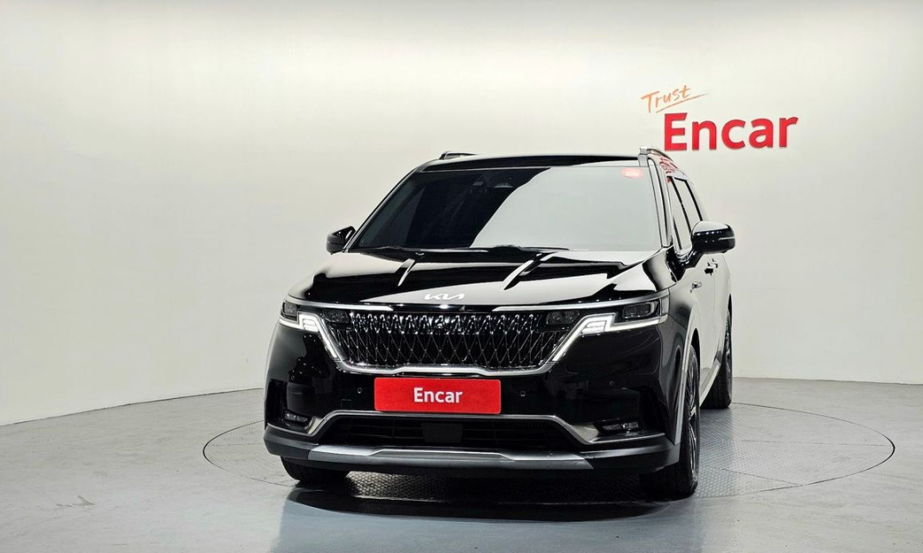 Kia Carnival 7-Seater Signature, 2023