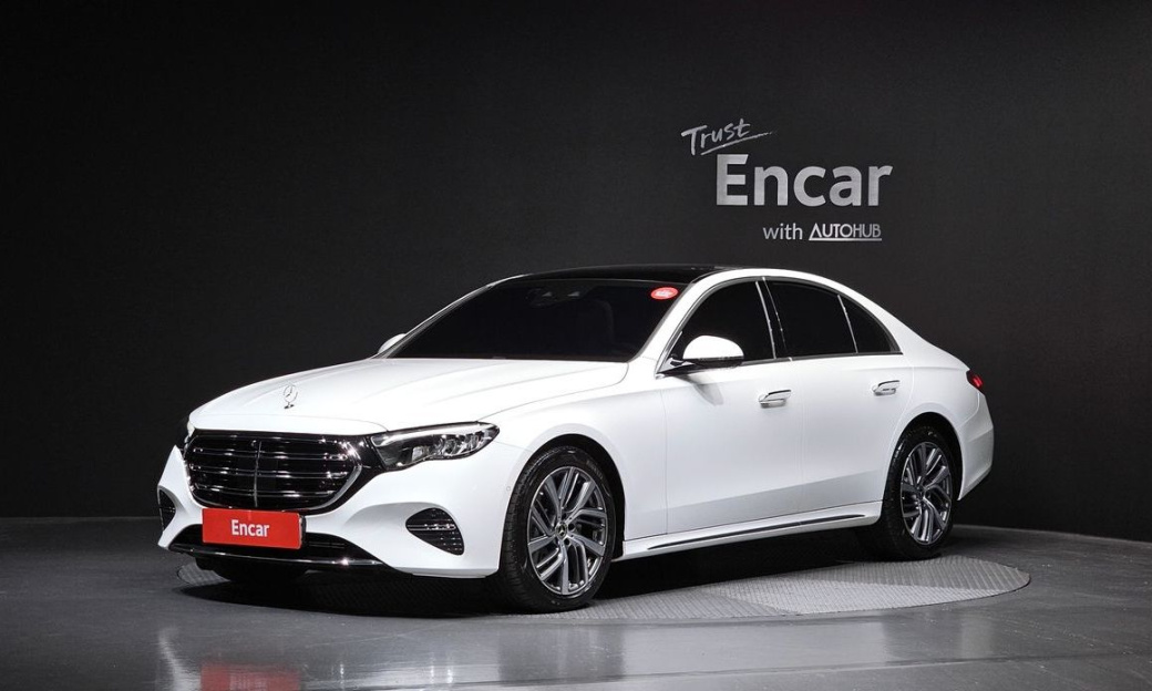 Mercedes-Benz E-Class E220d 4MATIC Exclusive, 2024