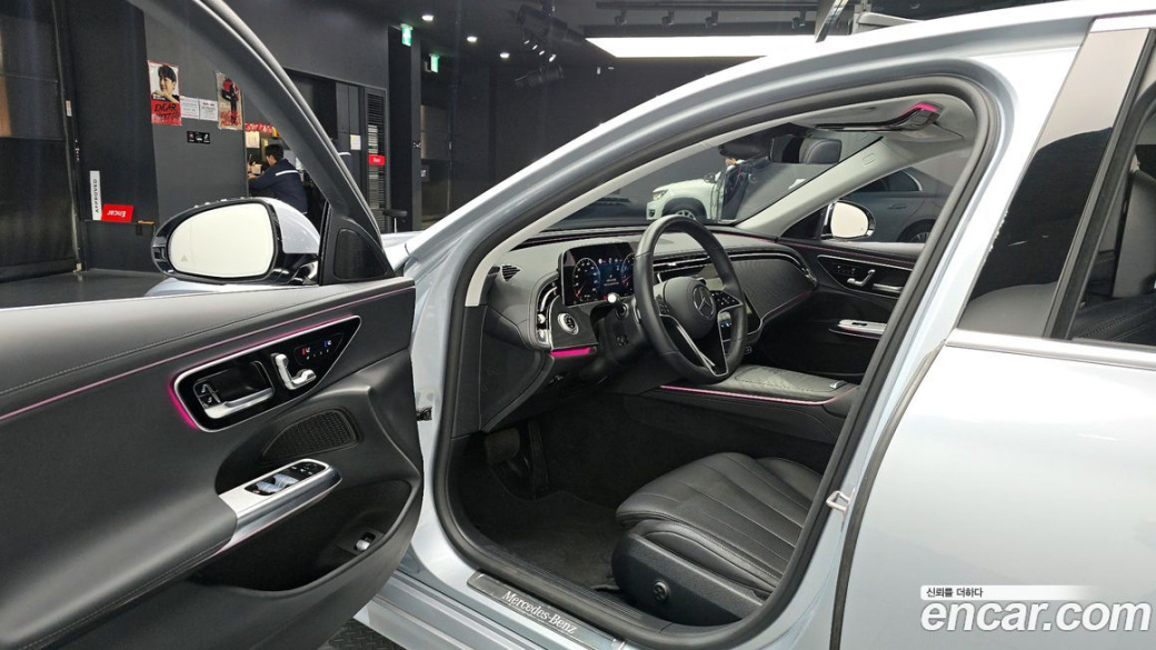 Mercedes-Benz E-Class E200 Avantgarde, 2024
