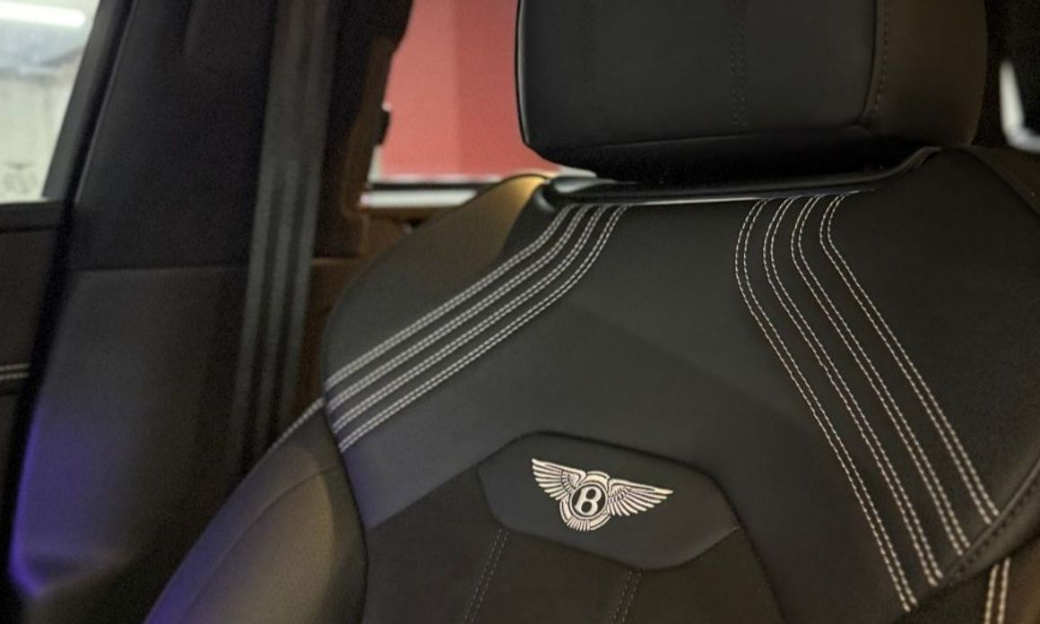 Bentley Bentayga 4.0 V8 S Black Edition, 2024