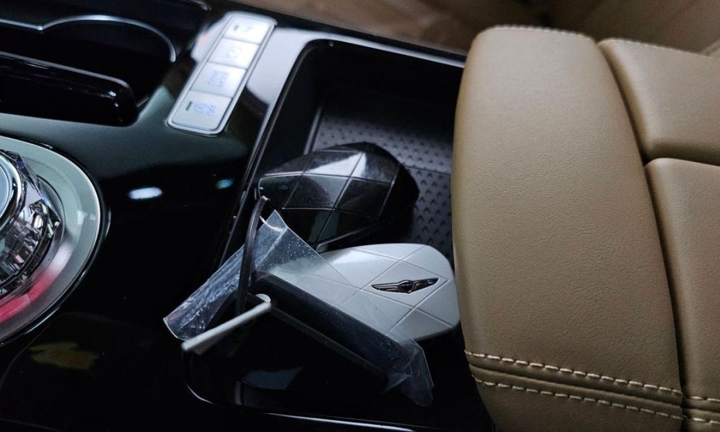 Genesis G80 Gasoline 2.5 Turbo AWD, 2025