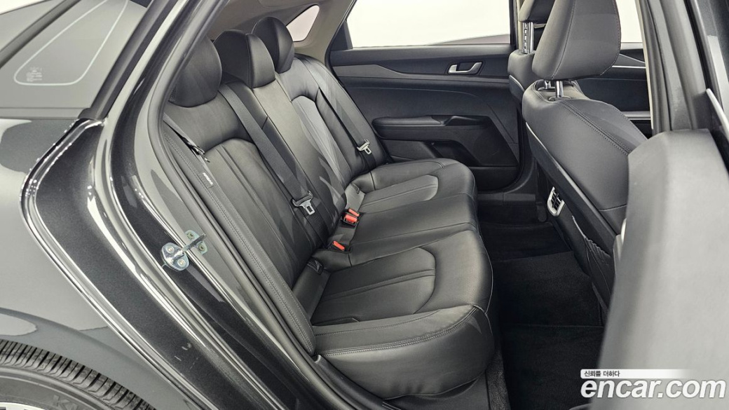 Kia K5 2.0, 2022
