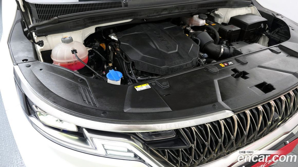 Kia Carnival 7-Seater Signature, 2023