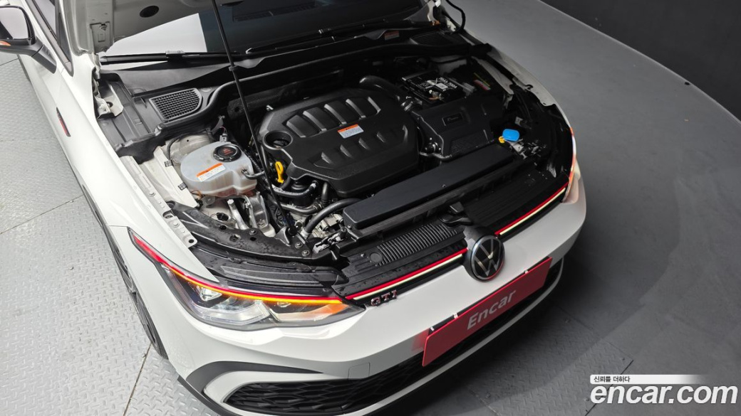 Volkswagen Golf 2.0 GTI, 2024