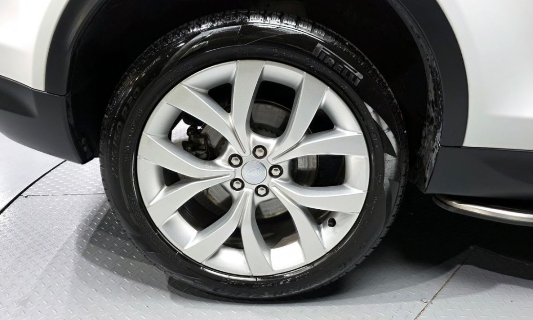 Land Rover Discovery Sport P250 SE, 2022