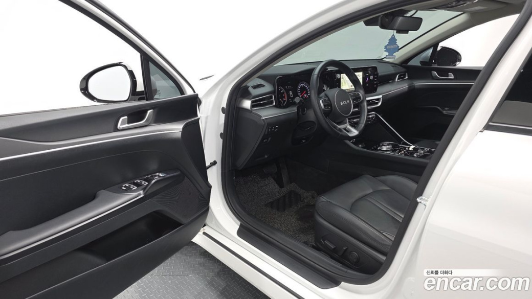 Kia K5 2.0, 2023