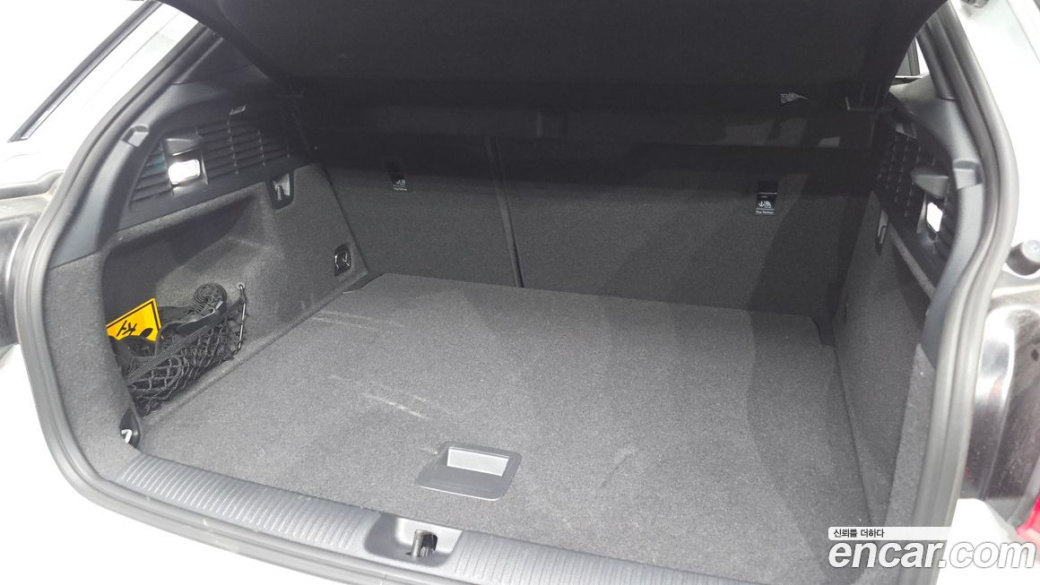 Audi Q2 35 TDI Premium, 2023