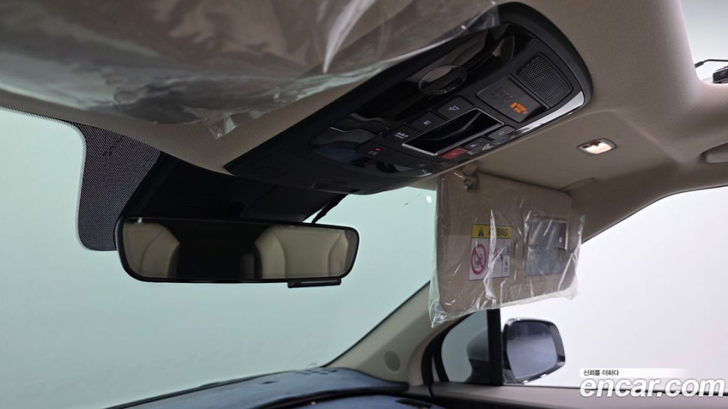 Kia Carnival 7-Seater Signature, 2023