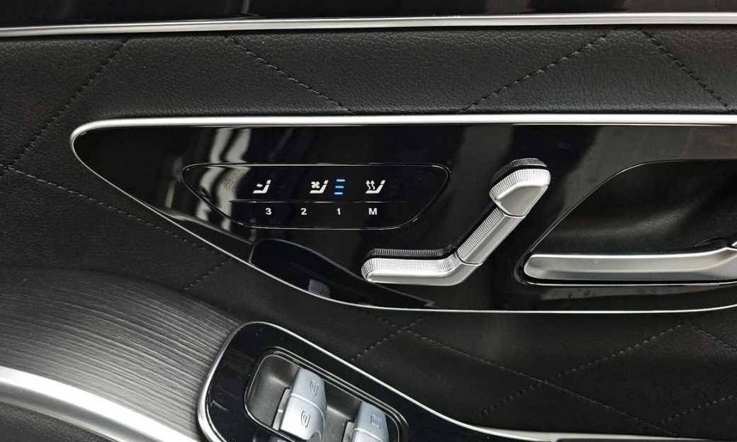 Mercedes-Benz S-Class S450L 4MATIC, 2023