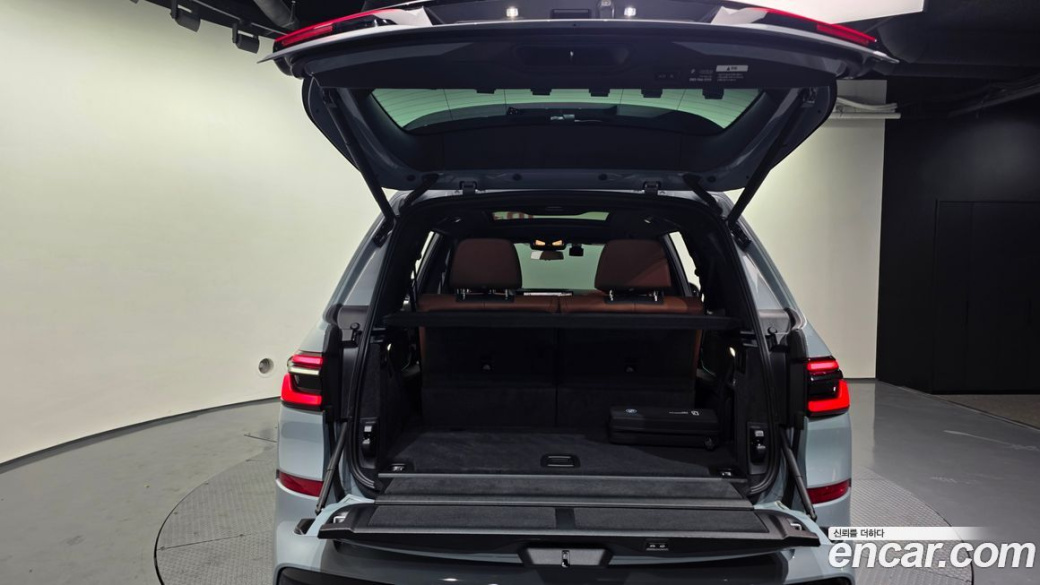 BMW X7 xDrive 40i M Sport 6STR, 2025