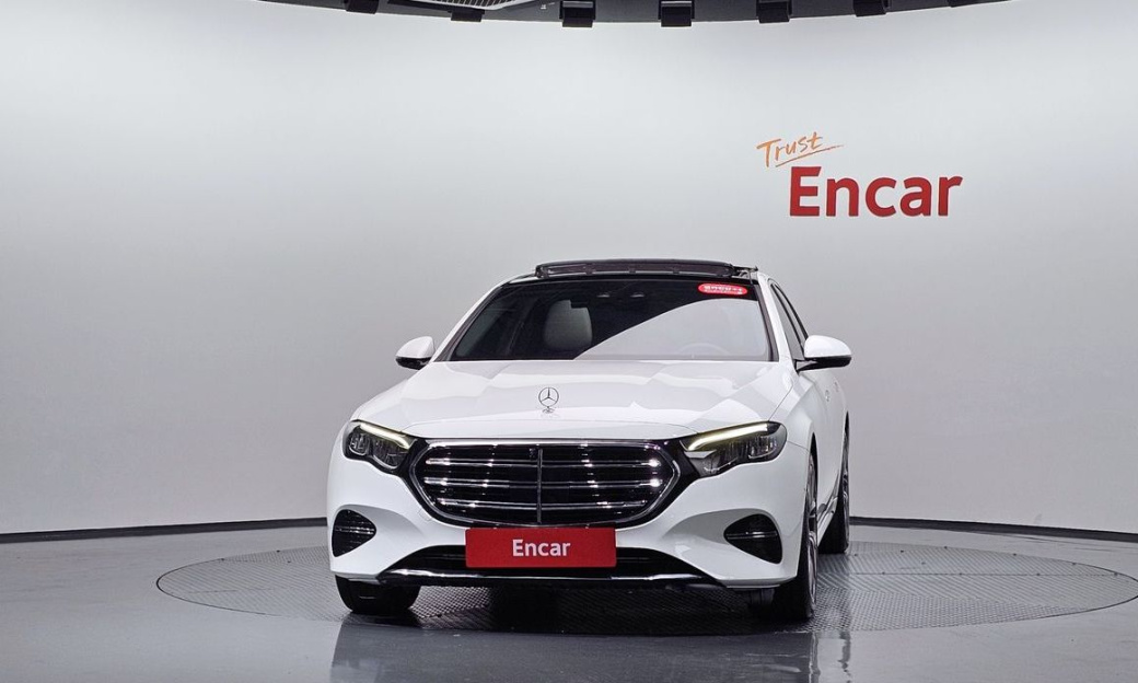 Mercedes-Benz E-Class E220d 4MATIC Exclusive, 2024
