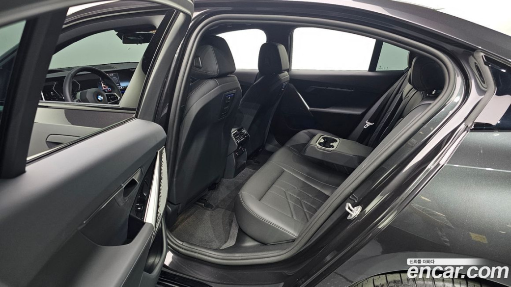 BMW 5-Series 520i M Sport, 2026