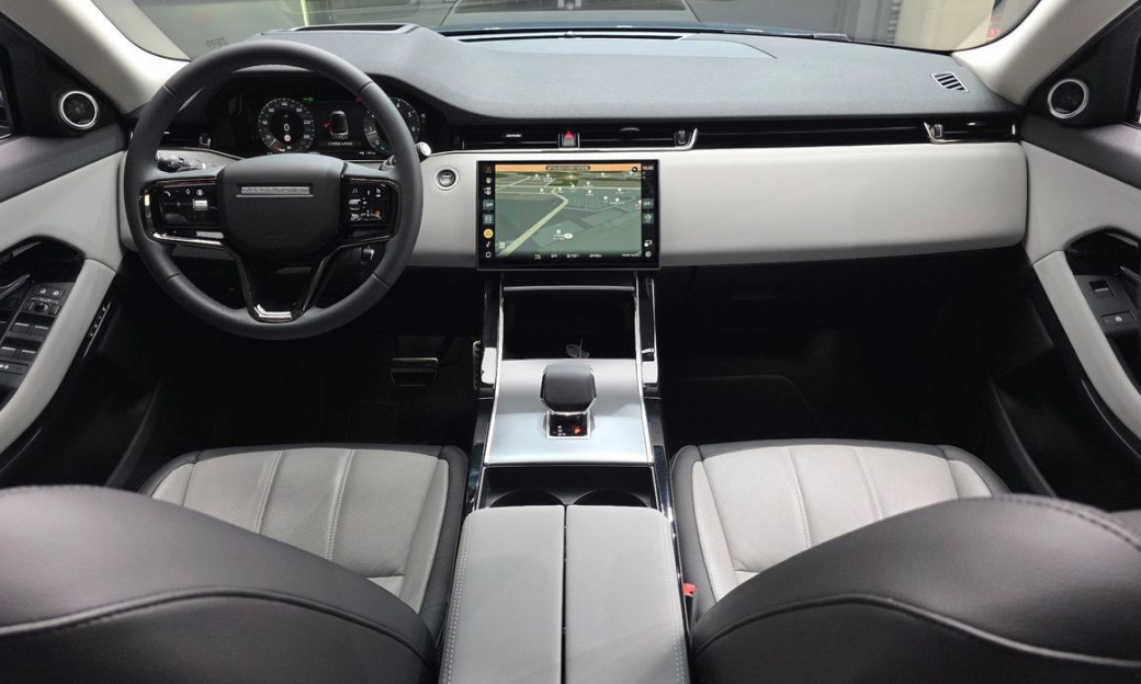 Land Rover Range Rover Evoque P250 Dynamic SE, 2024