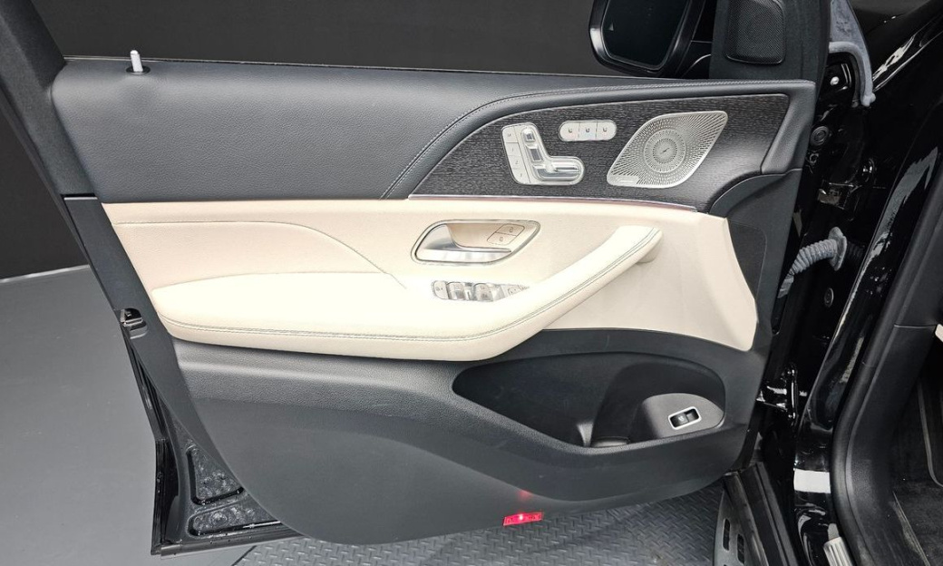 Mercedes-Benz GLS-Class GLS400d 4MATIC, 2023