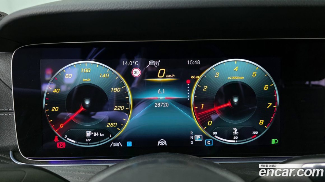 Mercedes-Benz E-Class E250 AMG Line, 2023