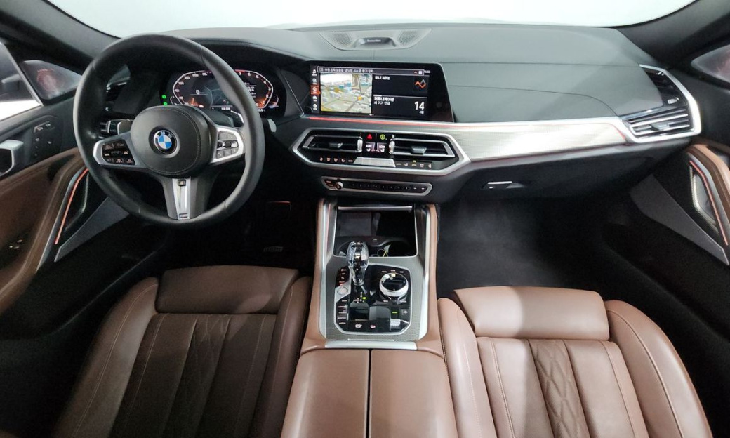 BMW X6 xDrive40i M Sport, 2022