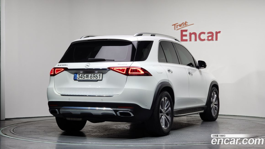 Mercedes-Benz GLE-Class GLE300d 4MATIC, 2022
