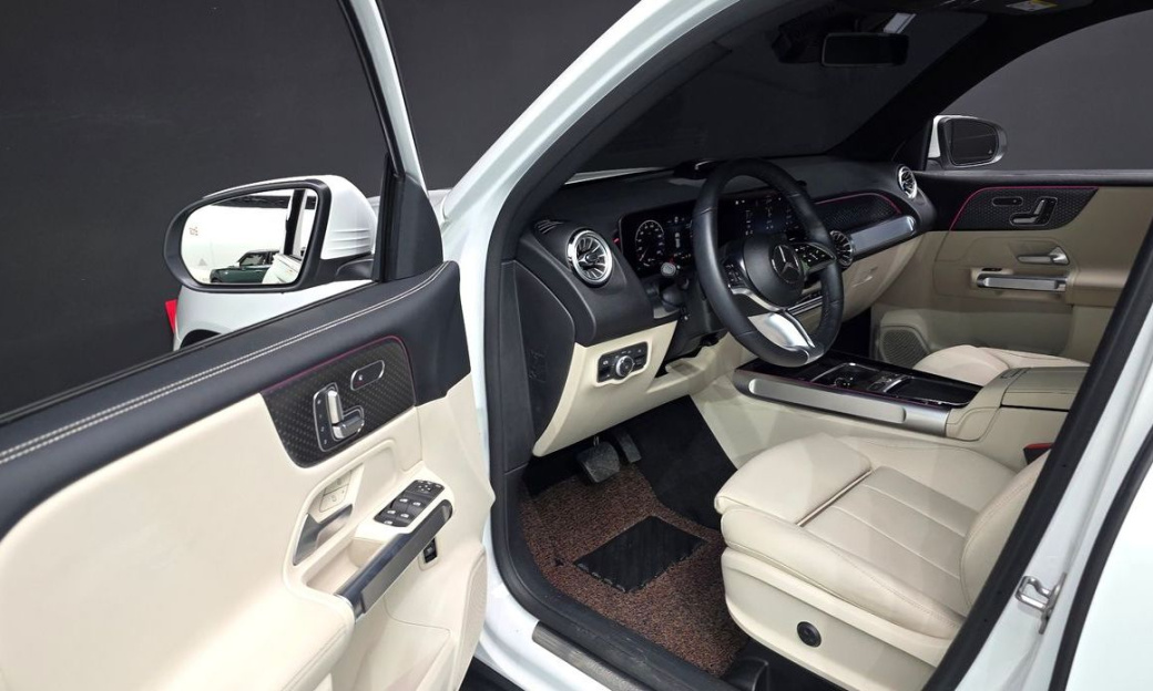 Mercedes-Benz GLB-Class GLB200 d, 2024