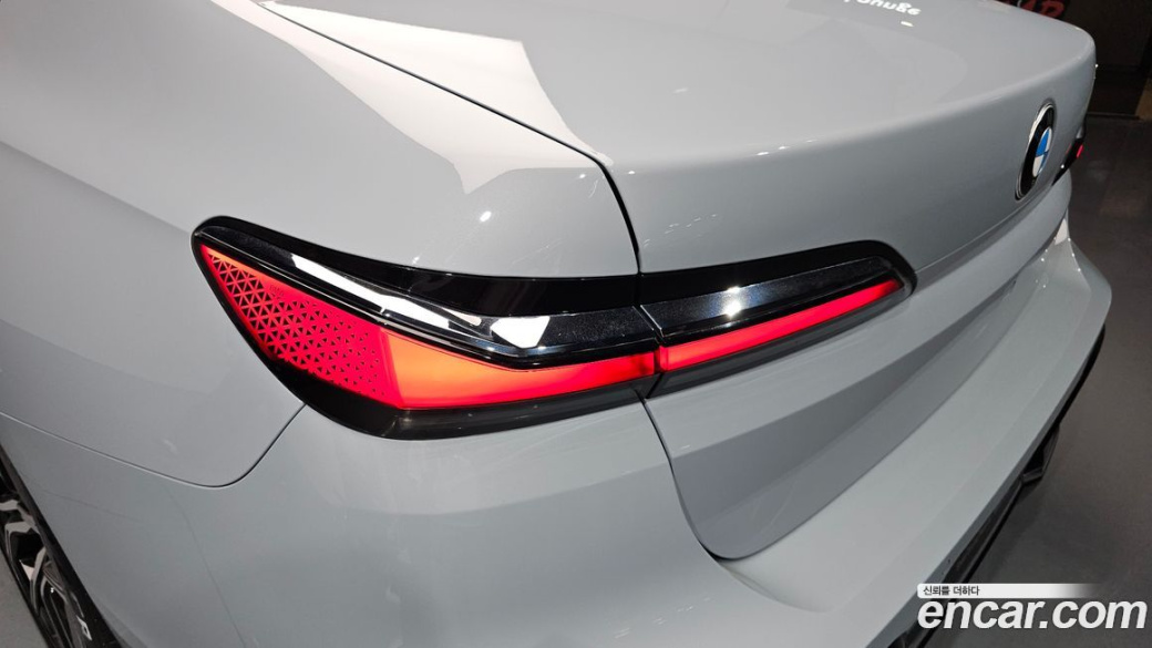 BMW 7-Series 740i sDrive M Sport, 2023