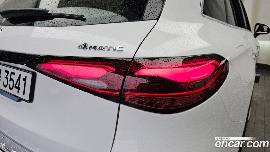 Mercedes-Benz GLC-Class GLC300 4MATIC AMG Line, 2024