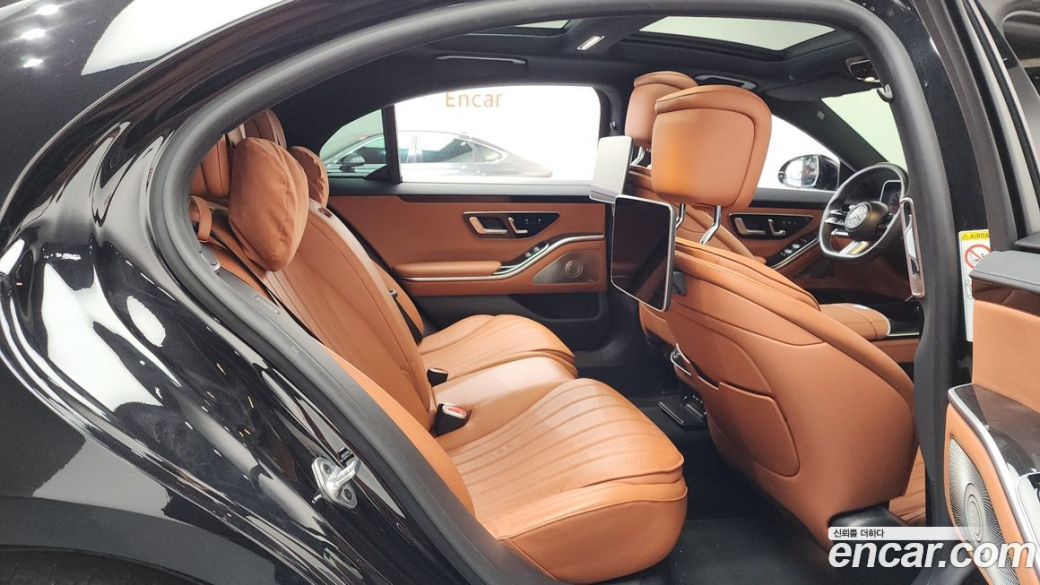 Mercedes-Benz S-Class S500L 4MATIC, 2022