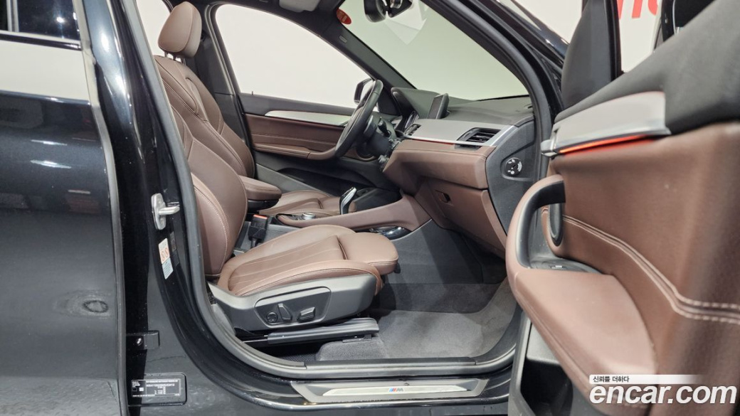 BMW X1 xDrive 20i M Sport, 2022