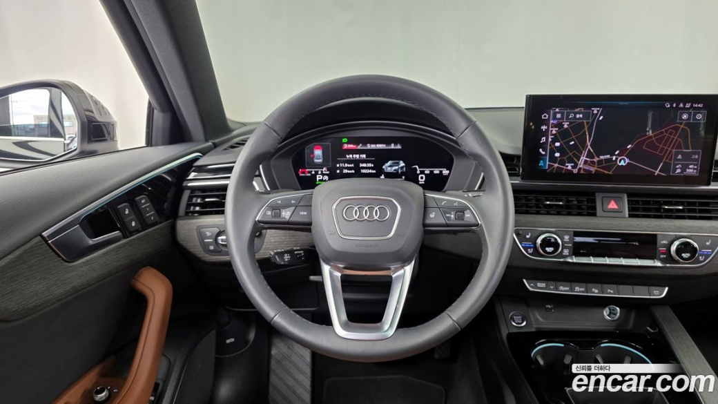 Audi A4 40 TFSI Premium, 2023