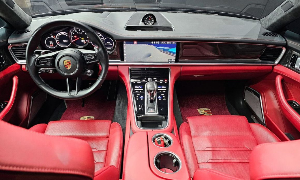 Porsche Panamera 4.0 Turbo S, 2021