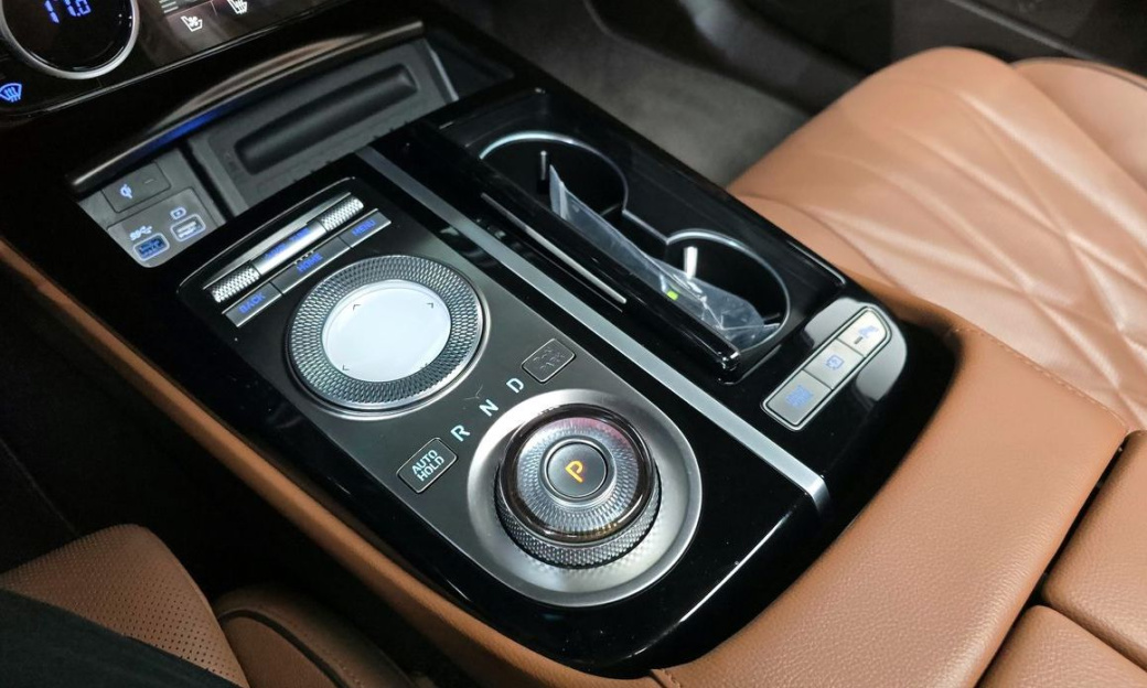 Genesis G80 Gasoline 2.5 Turbo AWD, 2022