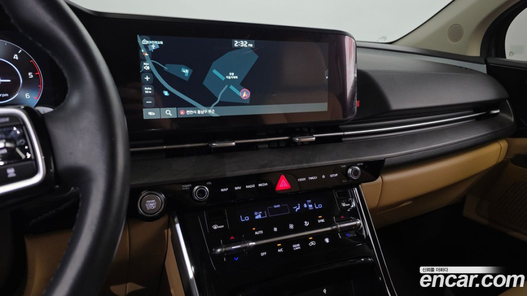 Kia Carnival 11-Seater Signature, 2023