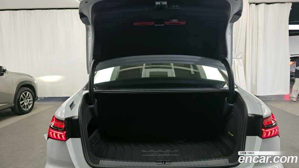 Audi A6 45 TFSI Premium, 2025