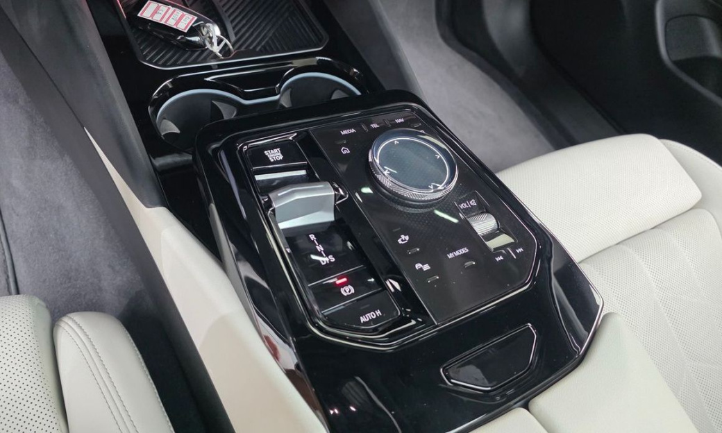 BMW 5-Series 520i M Sport, 2024