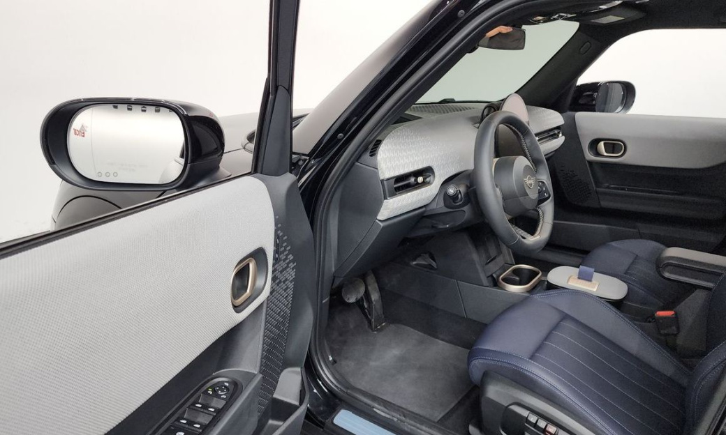 Mini Cooper 5 Door Favoured, 2025