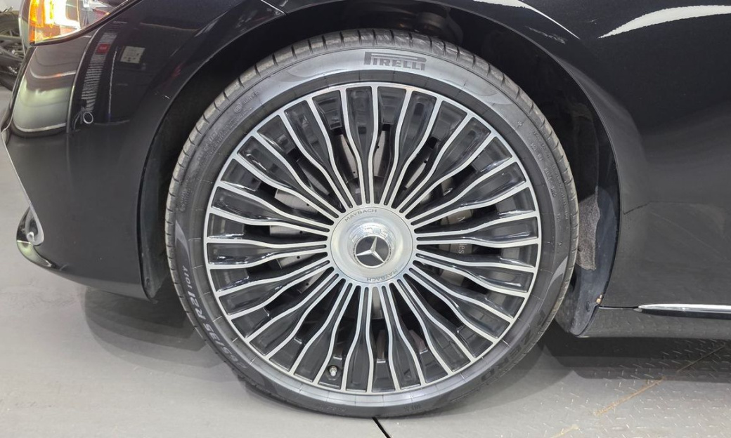 Mercedes-Benz S-Class Maybach S680 4MATIC, 2025