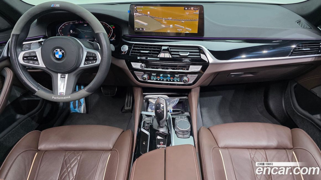 BMW 5-Series 530i M Sport Package, 2022