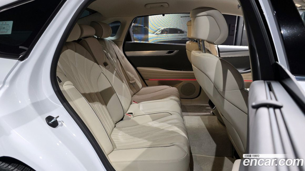 Genesis G80 Gasoline 2.5 Turbo AWD, 2025