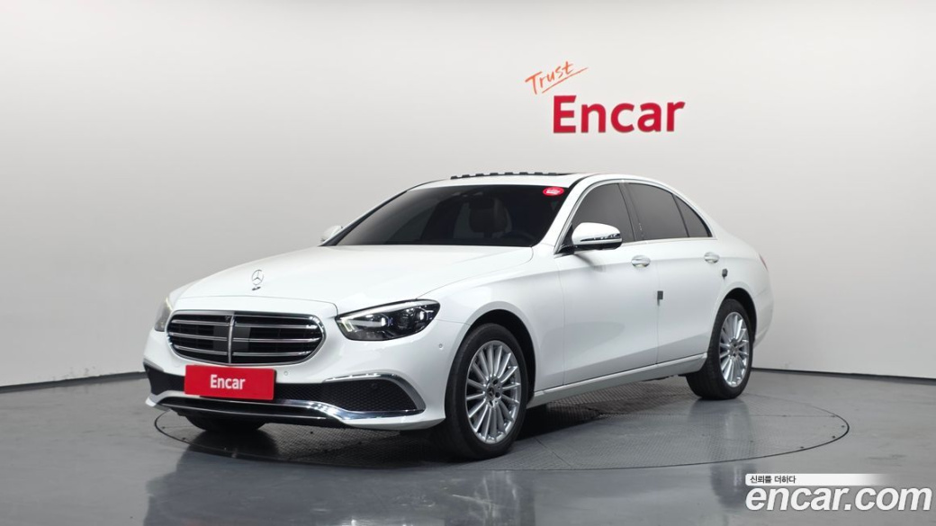 Mercedes-Benz E-Class E220d 4MATIC Exclusive, 2022