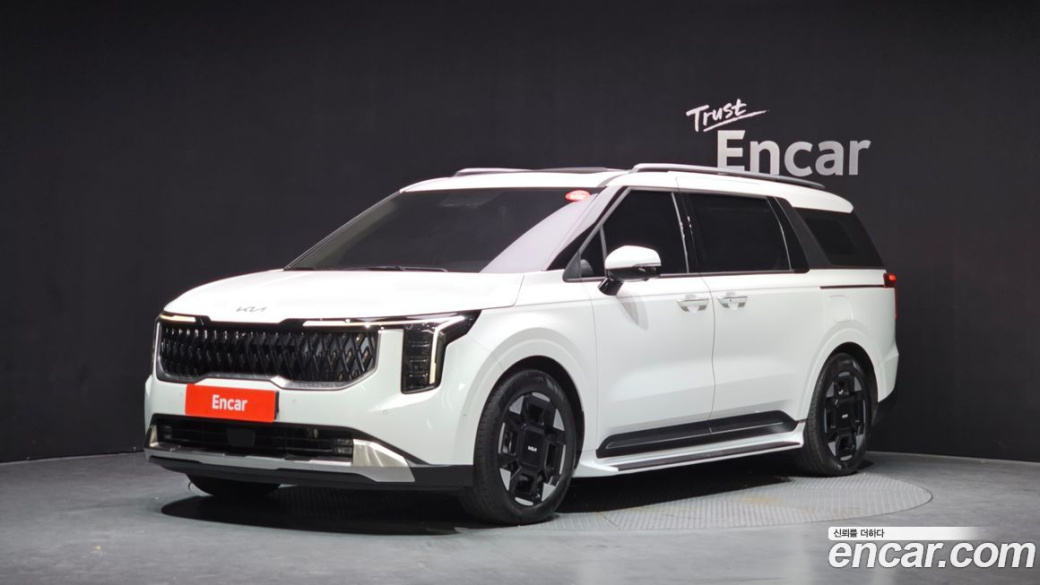 Kia Carnival 7-Seater Signature, 2025