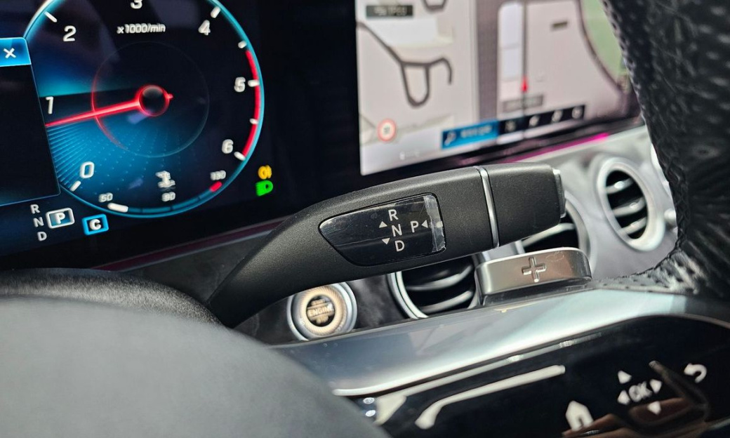 Mercedes-Benz E-Class E220d 4MATIC AMG Line, 2022