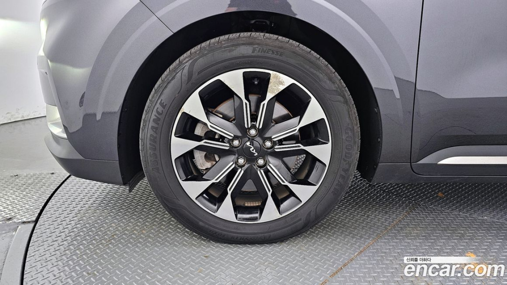 Kia Carnival 7-Seater Noblesse, 2023