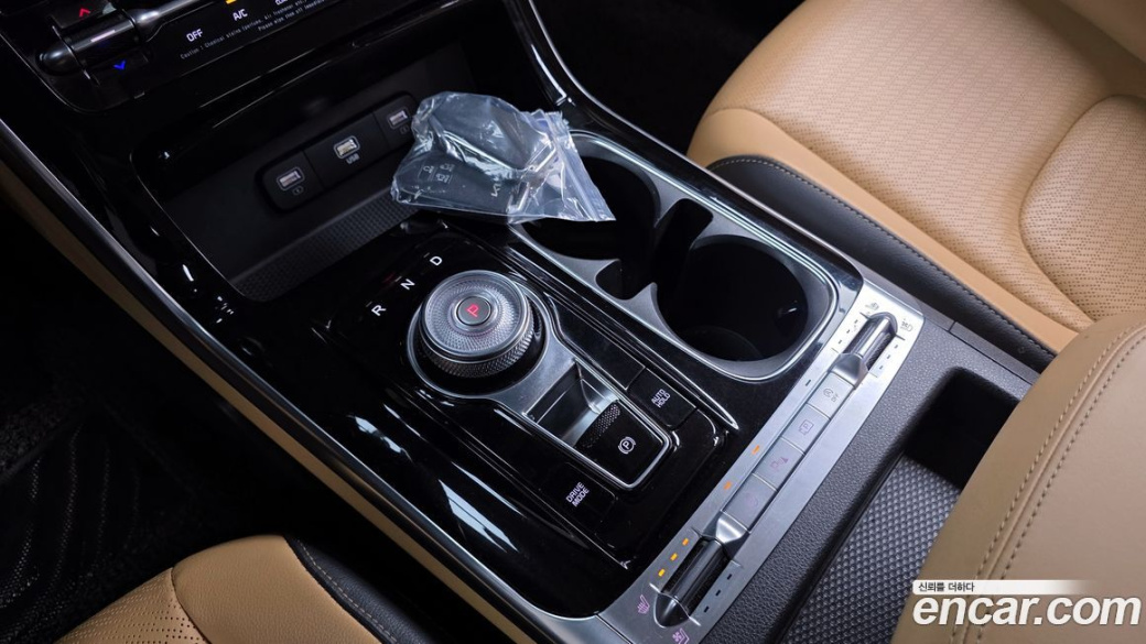 Kia Carnival 9-Seater Signature, 2023