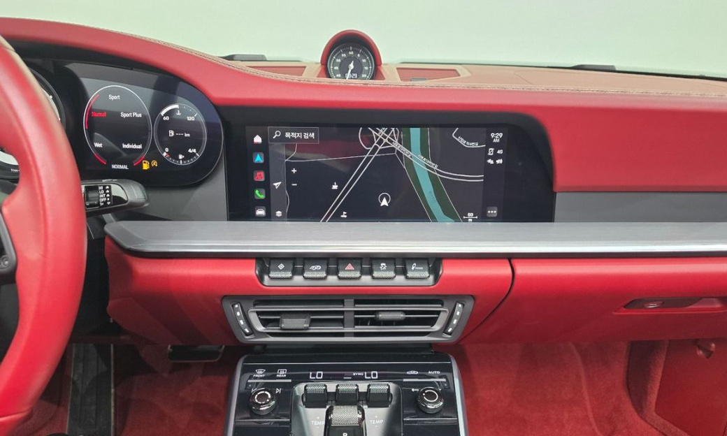 Porsche 911 Carrera 4S Cabriolet, 2022