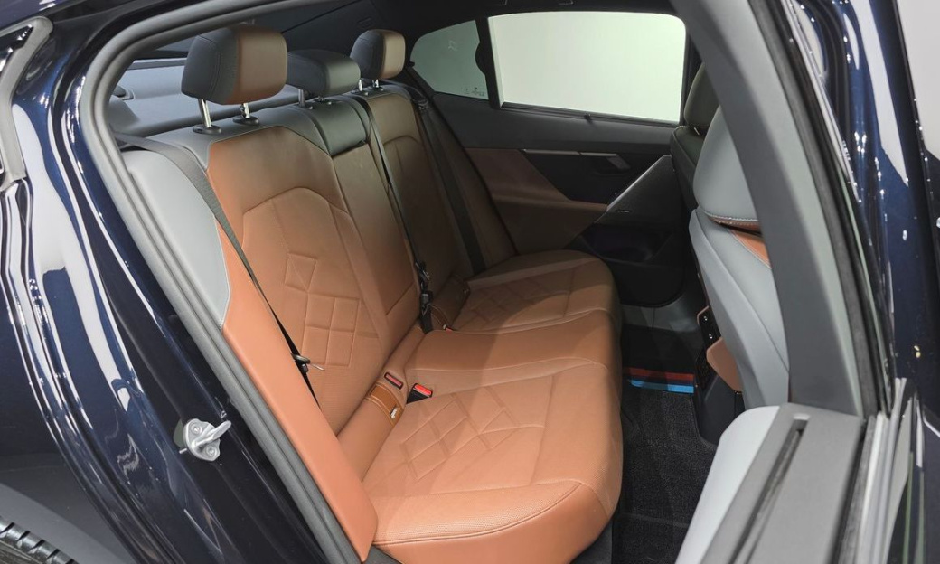 BMW 5-Series 530i xDrive M Sport, 2024