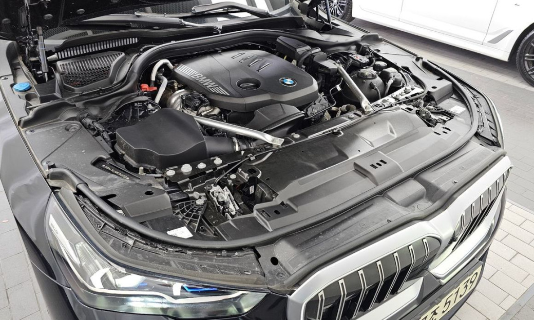 BMW 5-Series 523d M Sport, 2024