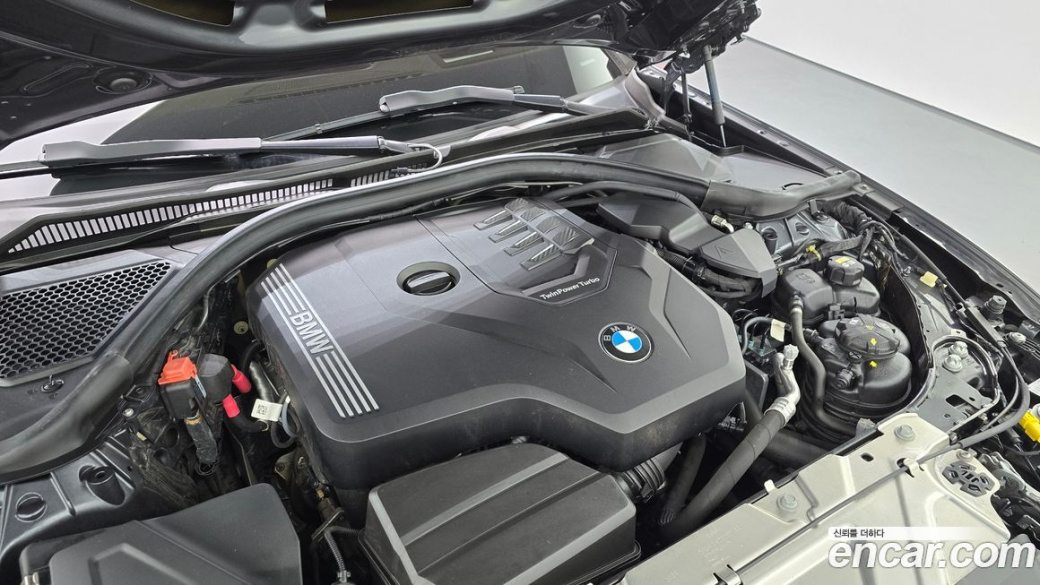 BMW 3-Series 320i M Sport, 2022
